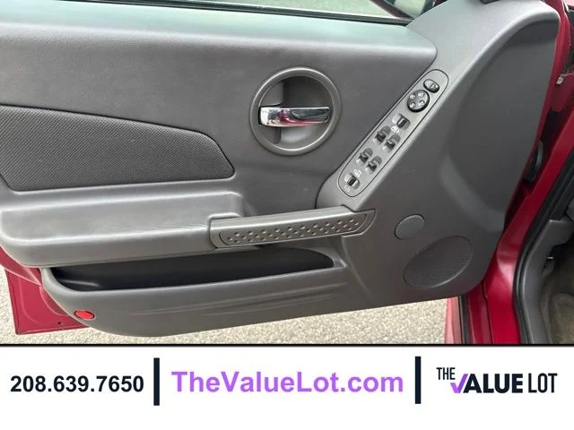 Used 2005 Red Pontiac GT image 17