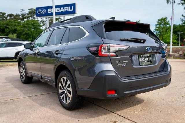 Certified Used 2025 Magnetite Gray Metallic Subaru Premium image 4
