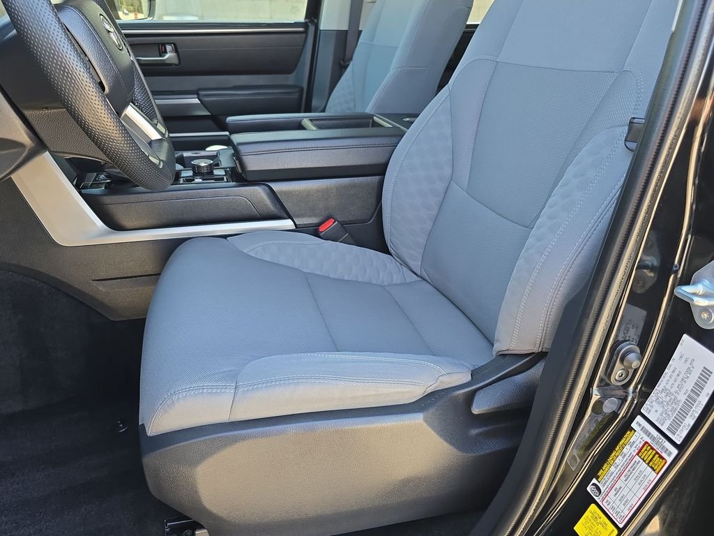 2024 Toyota Tundra SR5 - Photo 17