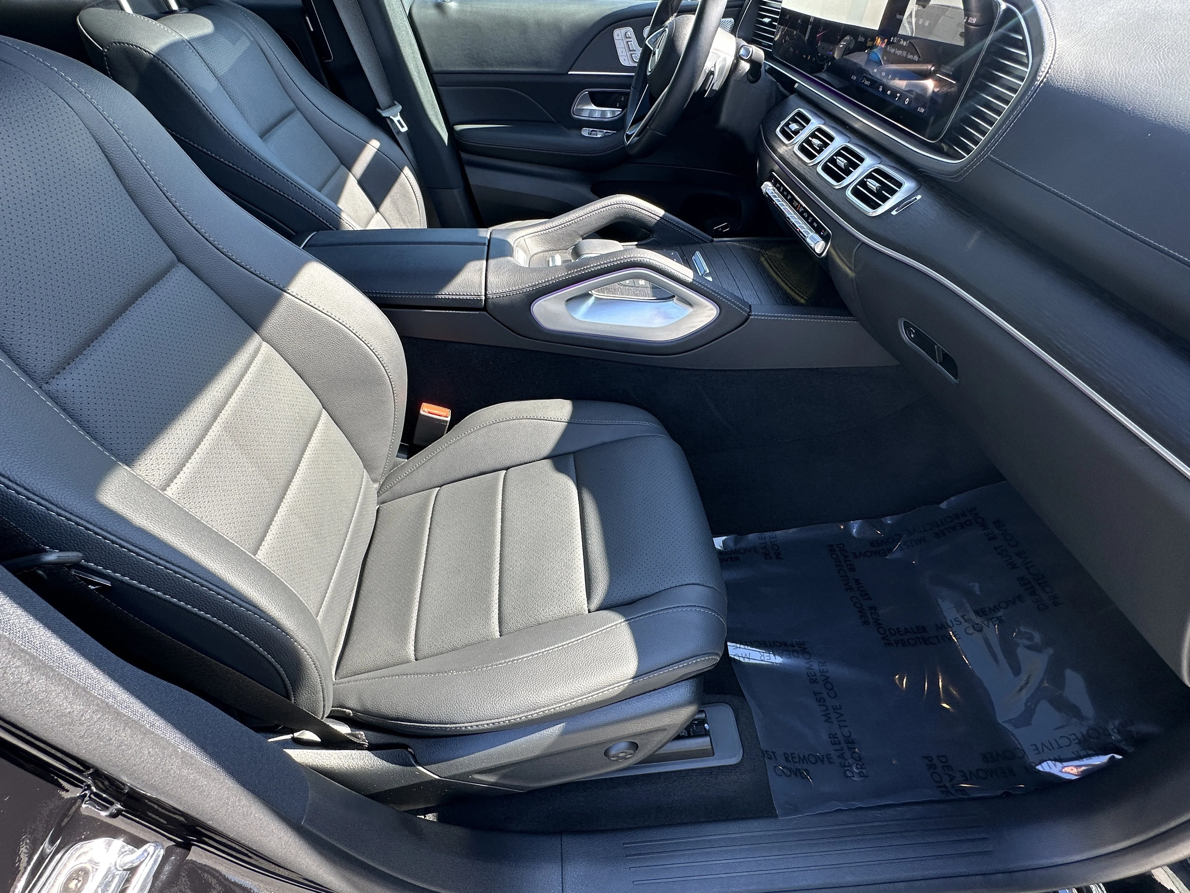 Certified Used 2025 Black Mercedes-Benz GLS 450 image 15