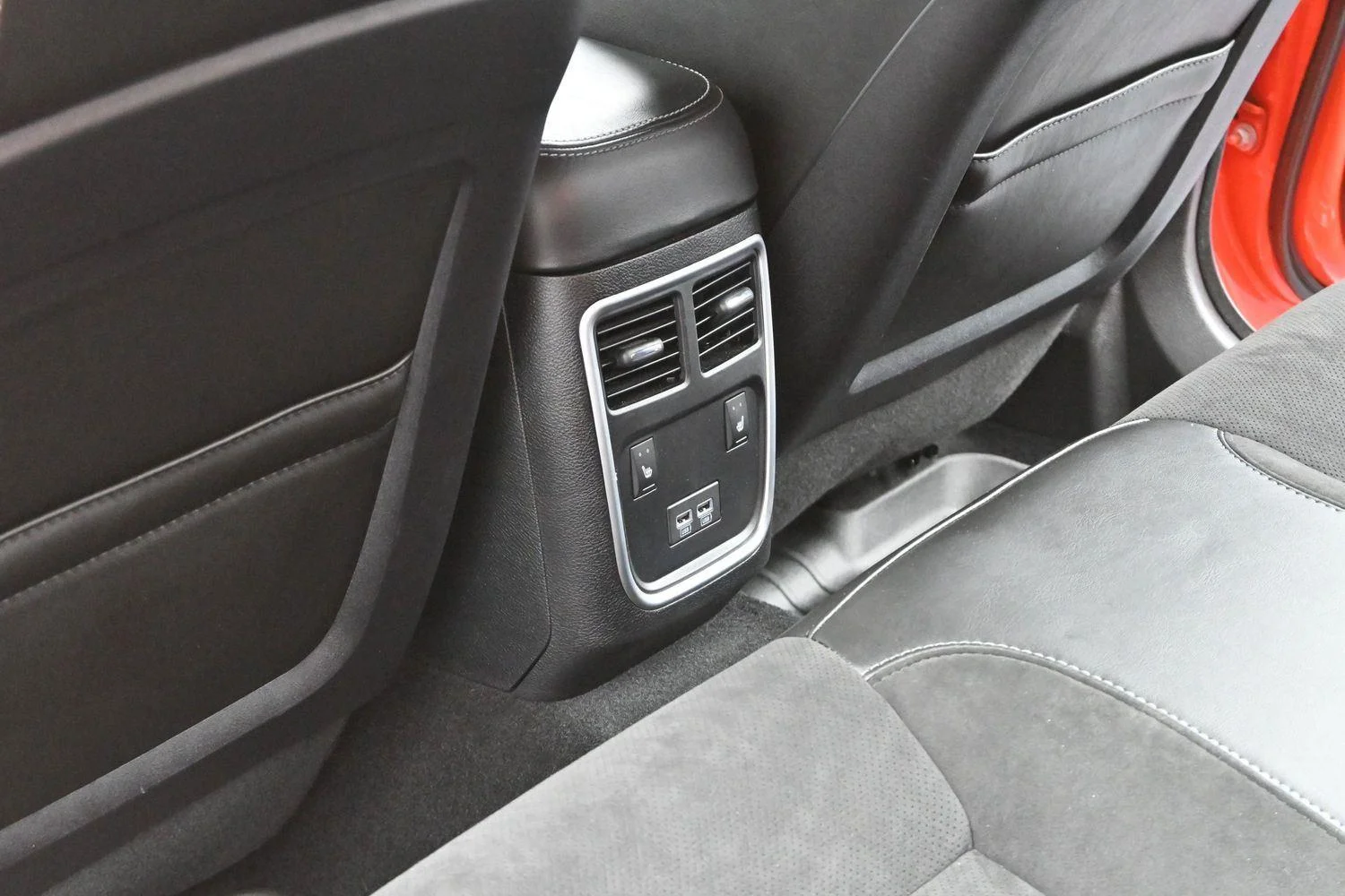 Used 2021 Go Mango Dodge R/T image 27