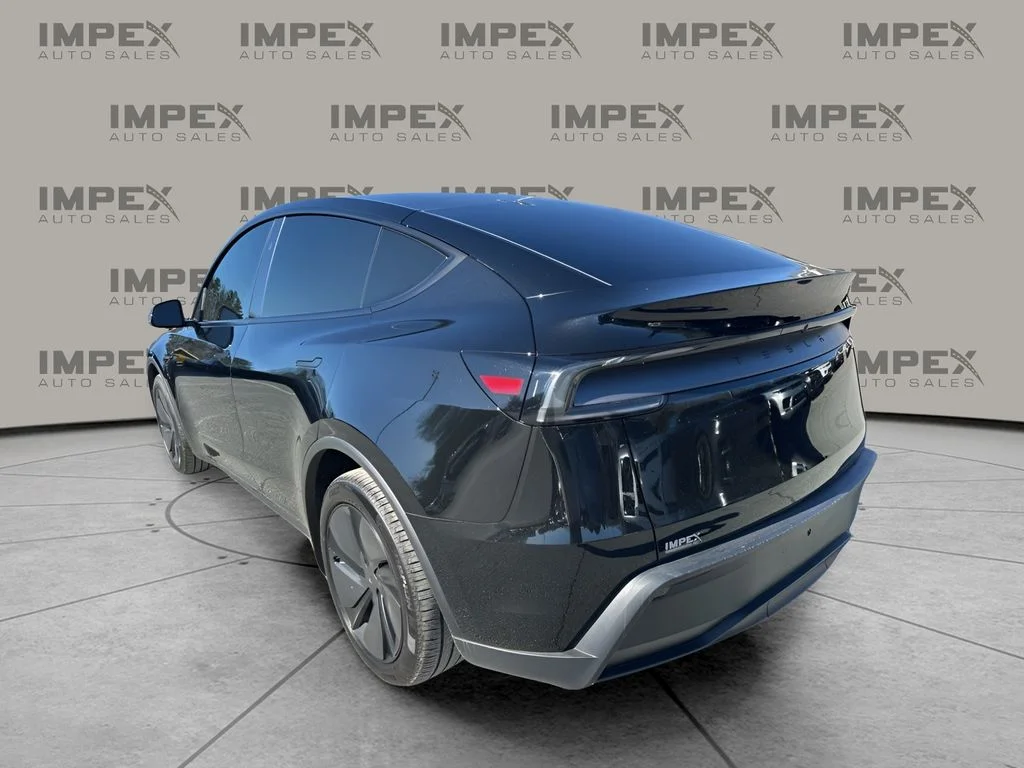 Used 2026  Tesla Long Range image 3