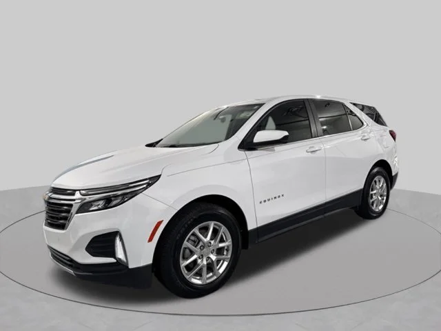 Used 2022 White Chevrolet LT image 3