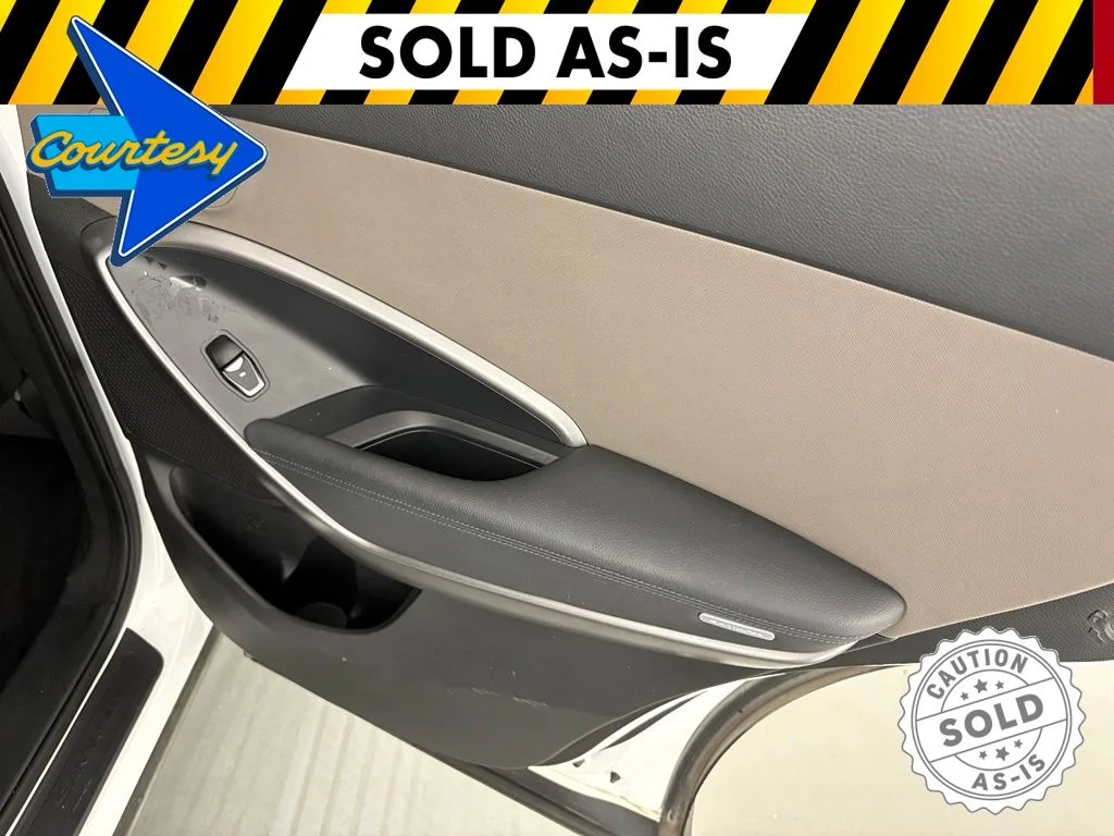 Used 2013 White Hyundai Base image 32