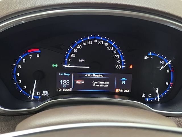 Used 2014 Silver Cadillac Luxury image 18