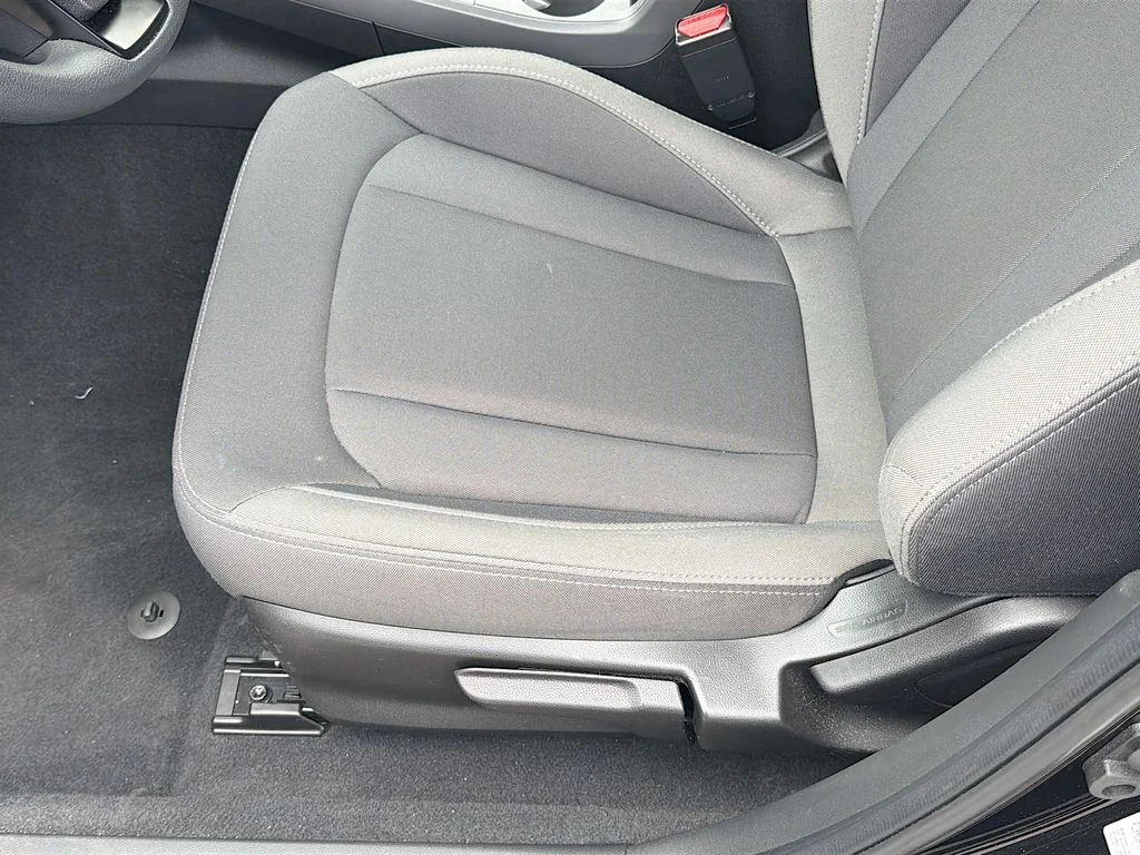 Used 2025 Crystal Black Silica Subaru Premium image 18