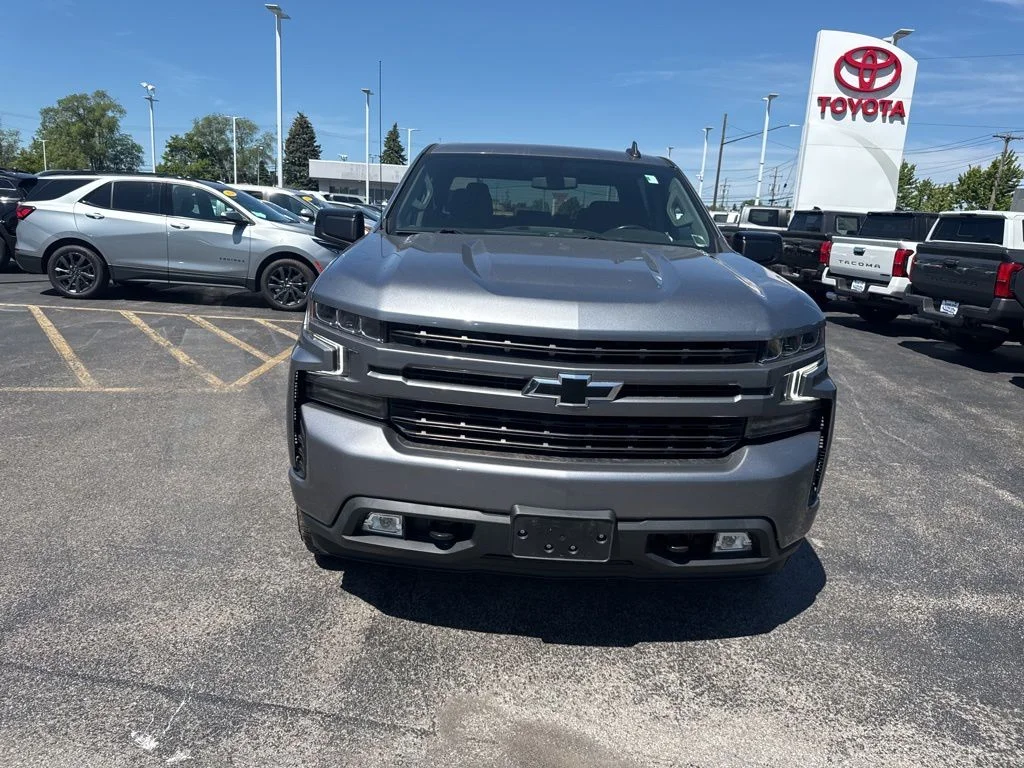 Used 2021 Gray Chevrolet RST image 4