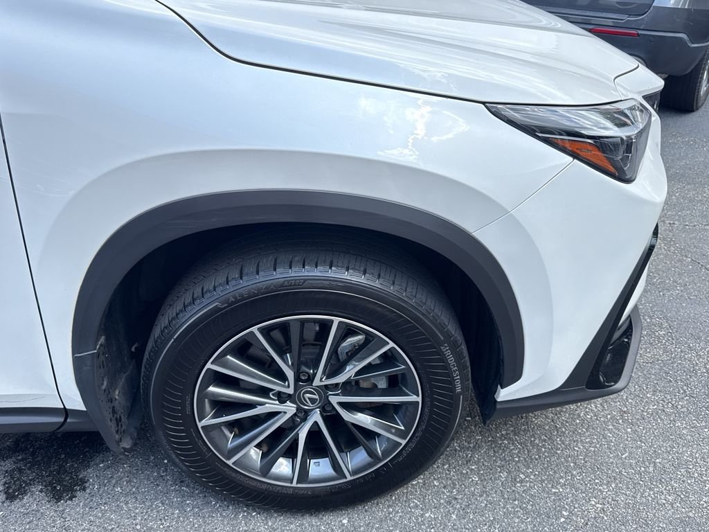 Used 2024 White Lexus 350 Base image 8