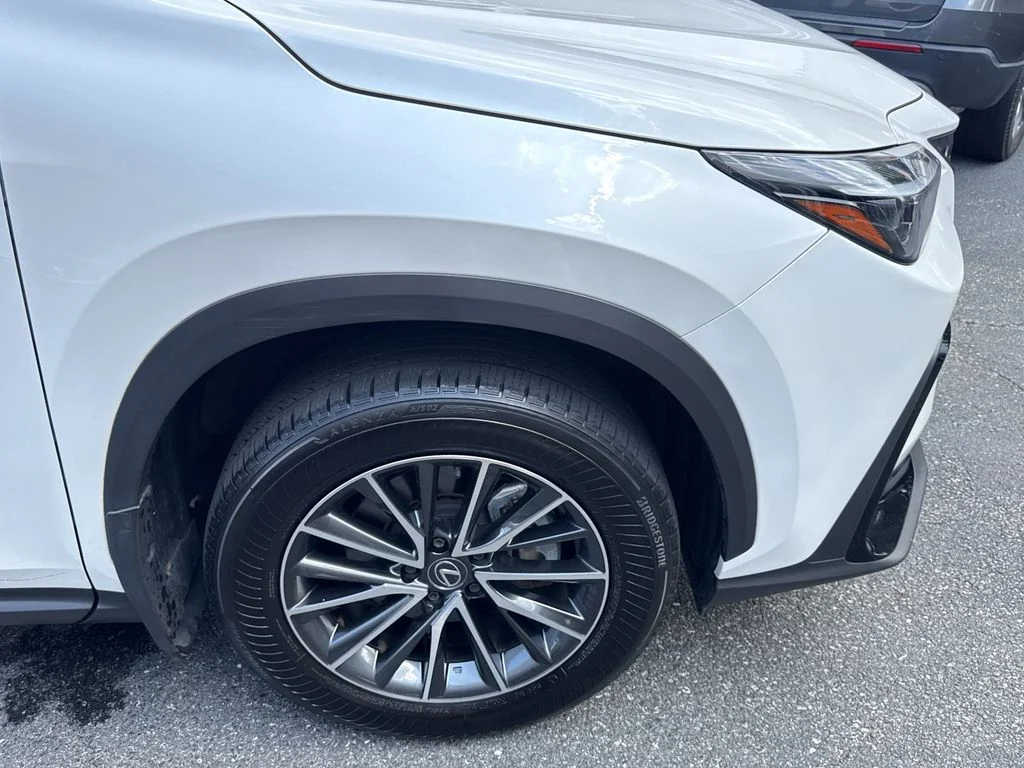 Used 2024 White Lexus 350 Base image 8