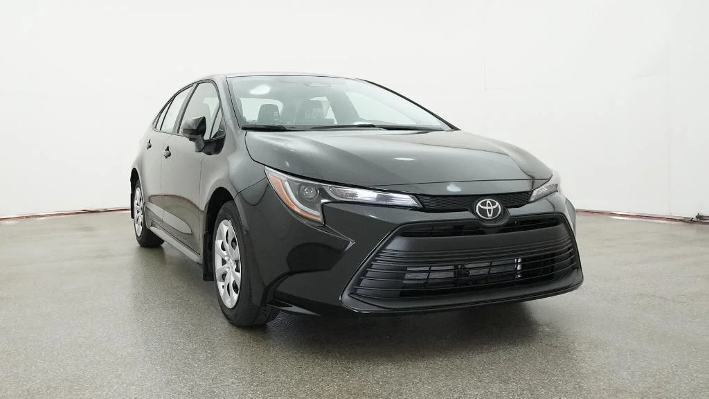 New 2026 Midnight Black Metallic Toyota LE image 5