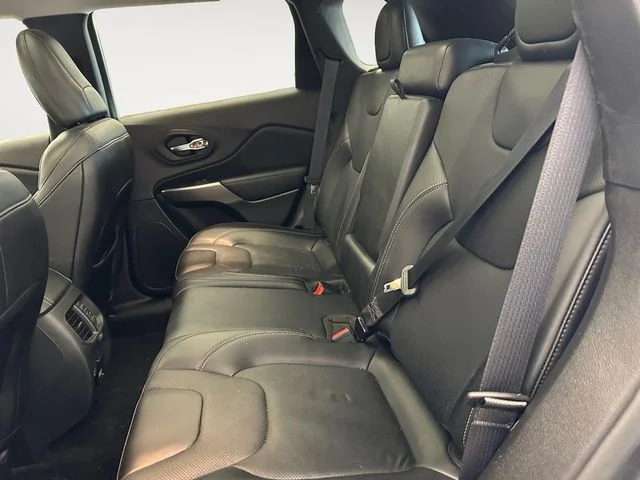 Used 2022 Gray Jeep Limited image 13