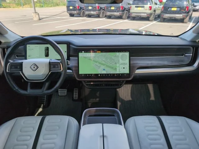 Used 2023 Midnight Rivian Adventure image 13