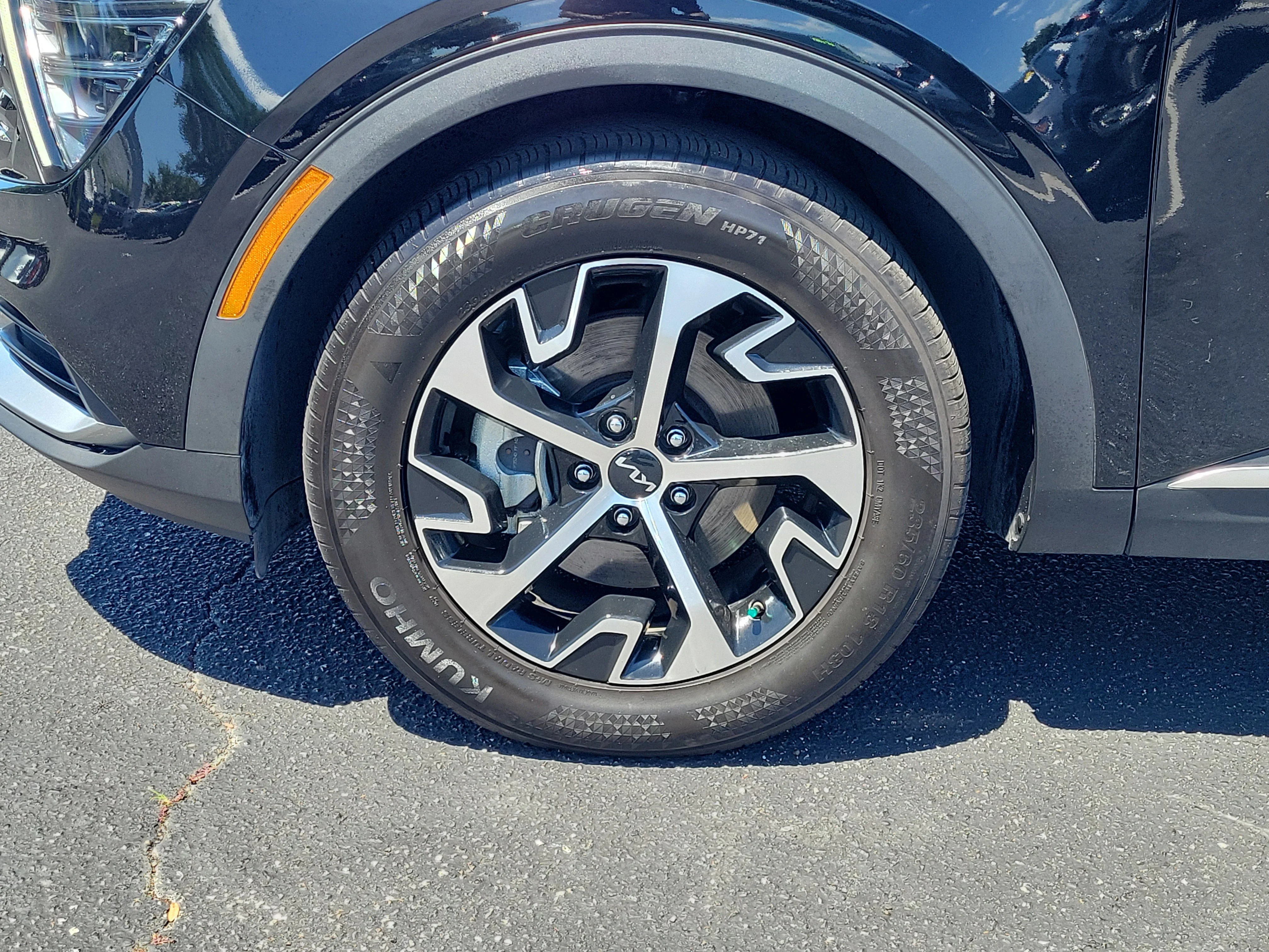 Used 2025 Ebony Black Kia EX image 29