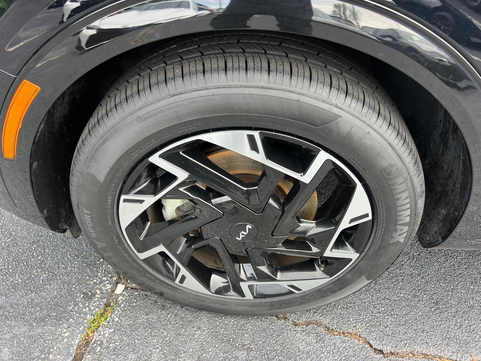 Used 2025 Ebony Black Kia SX-Prestige image 12
