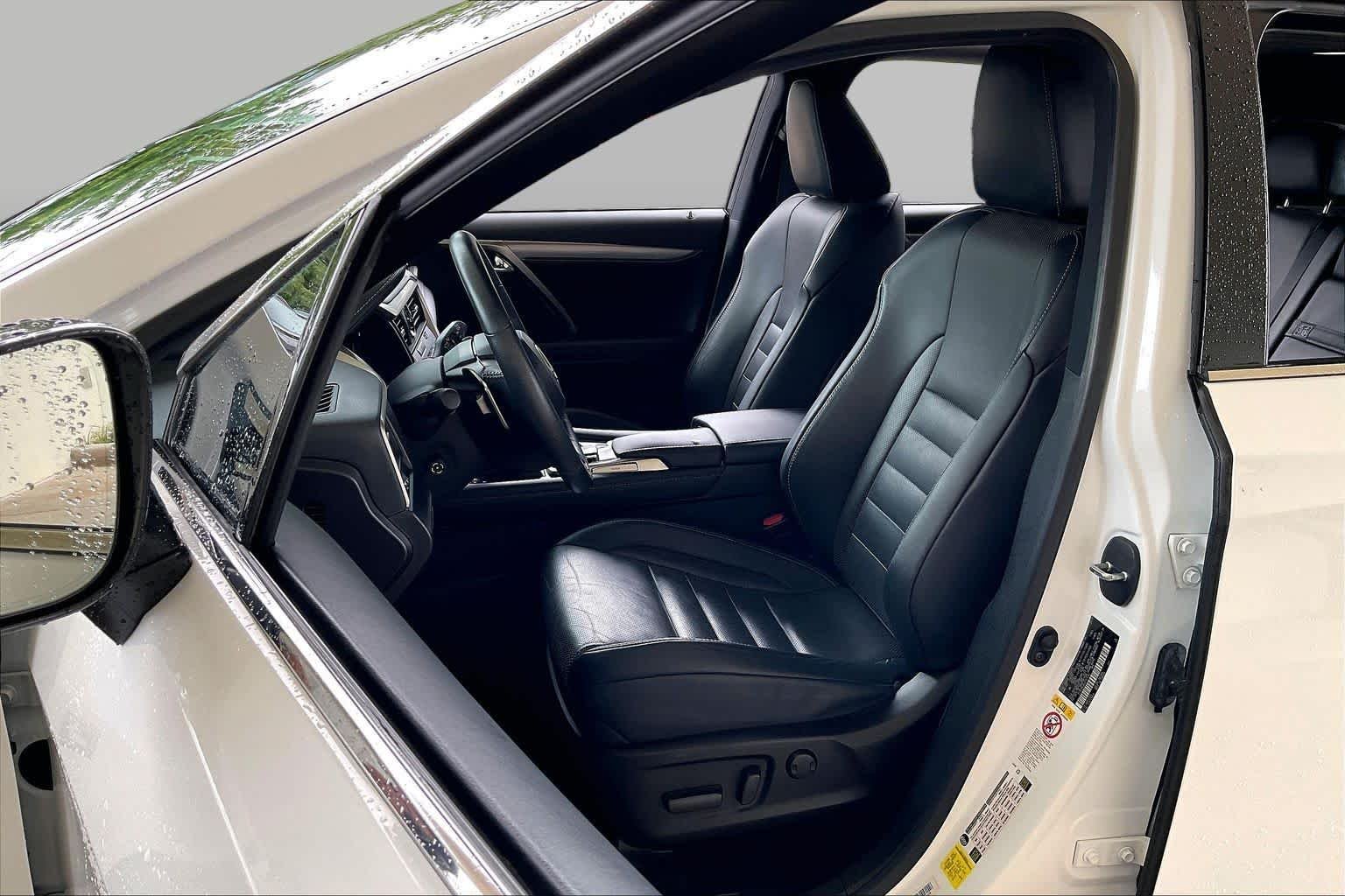 Used 2018 Ultra White Lexus  image 7