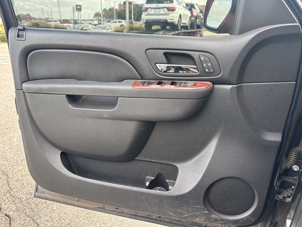 Used 2011 Black Chevrolet LTZ image 8