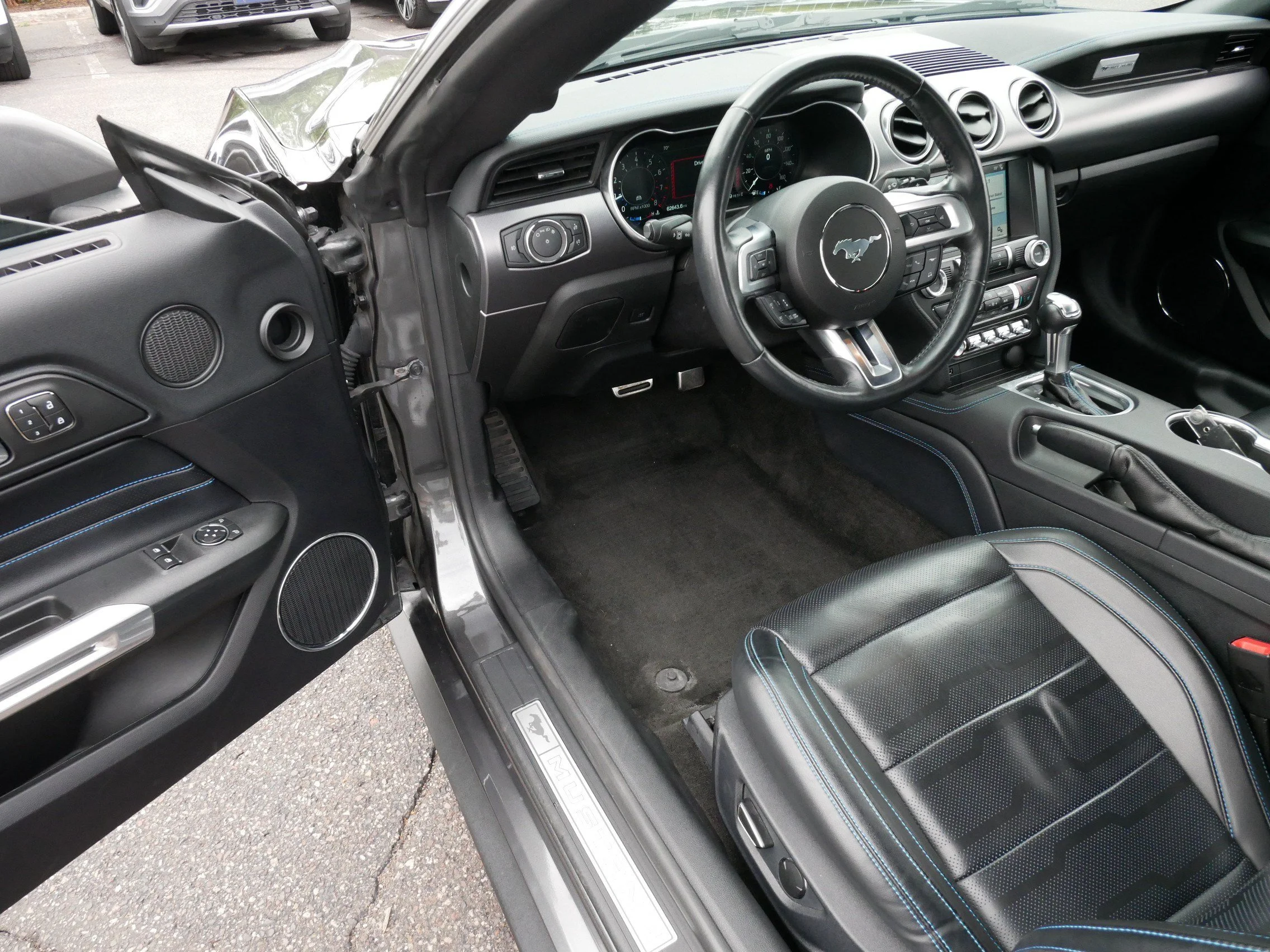 Used 2018 Magnetic Metallic Ford EcoBoost Premium image 9