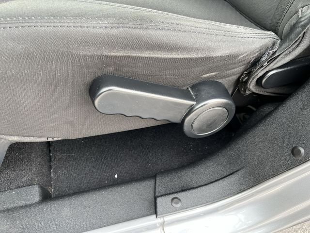 Used 2015 Silver Jeep Unlimited Sport image 16
