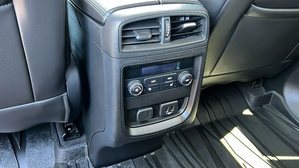 Certified Used 2019 Galaxy Silver Metallic Buick Essence image 10