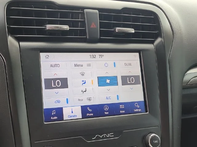 Certified Used 2019 Red Ford SE image 24