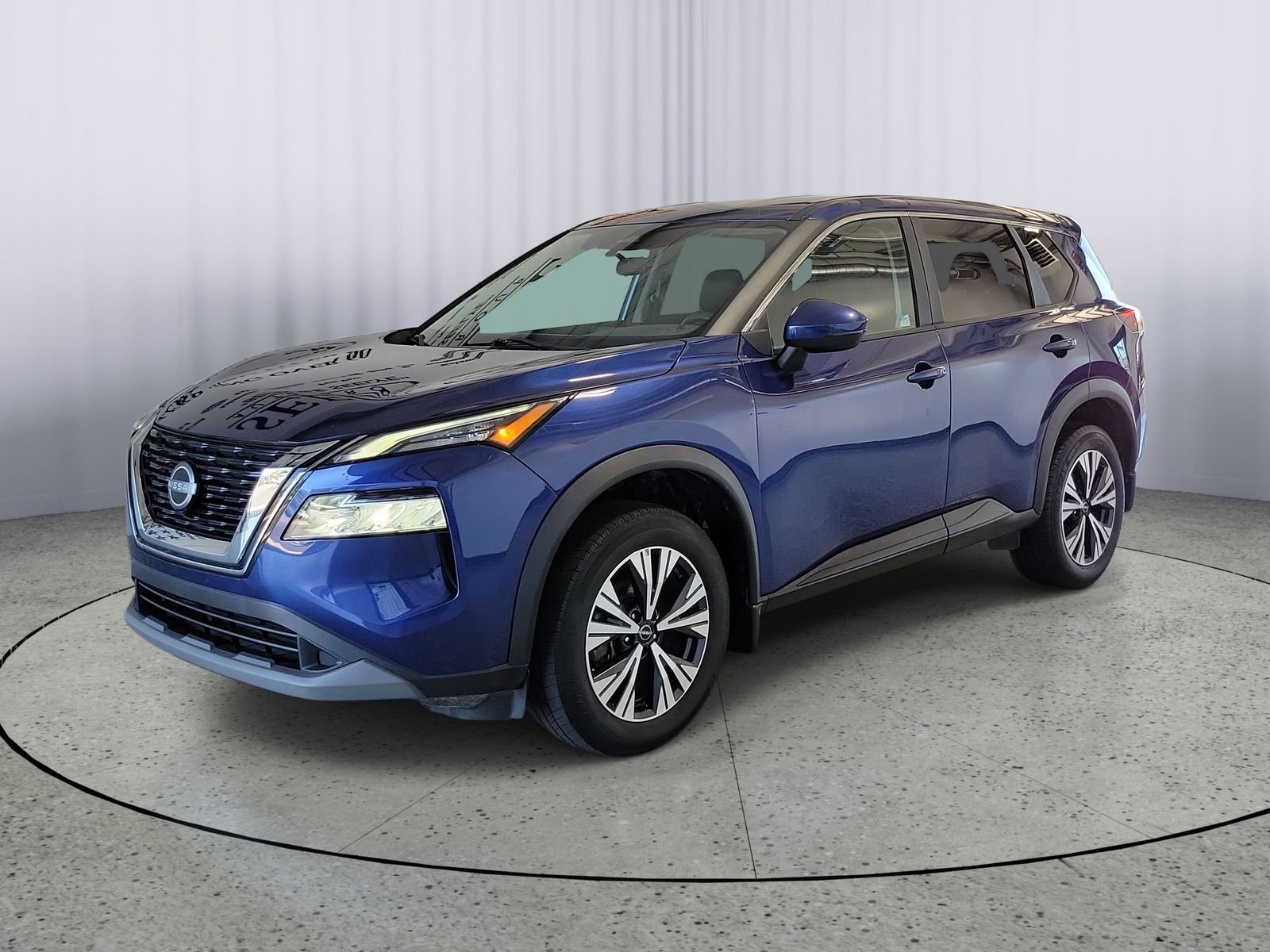 Used 2023 Blue Nissan SV image 4