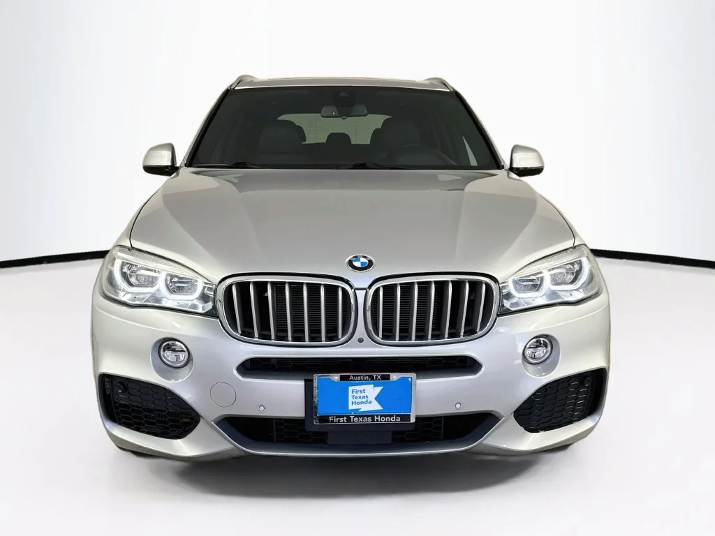 Used 2017 Glacier Silver Metallic BMW xDrive50i image 2