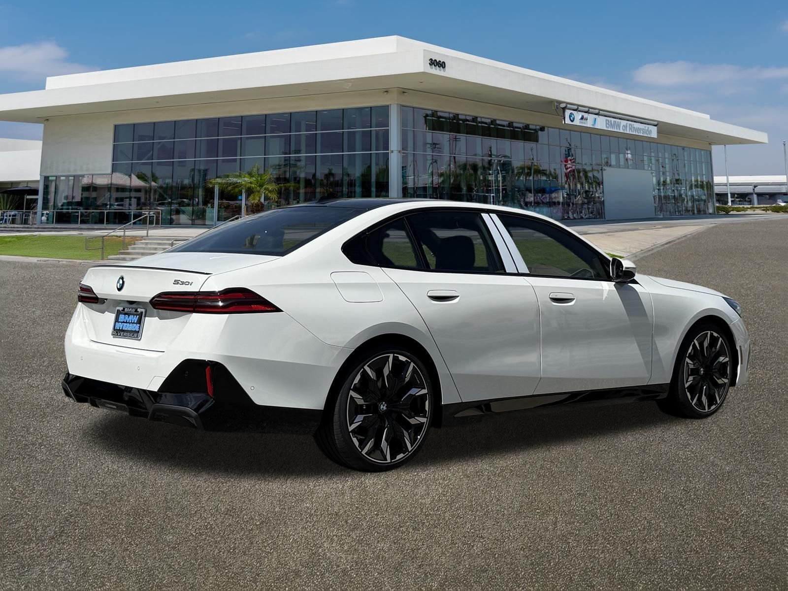 New 2027 Alpine White BMW 530i image 10