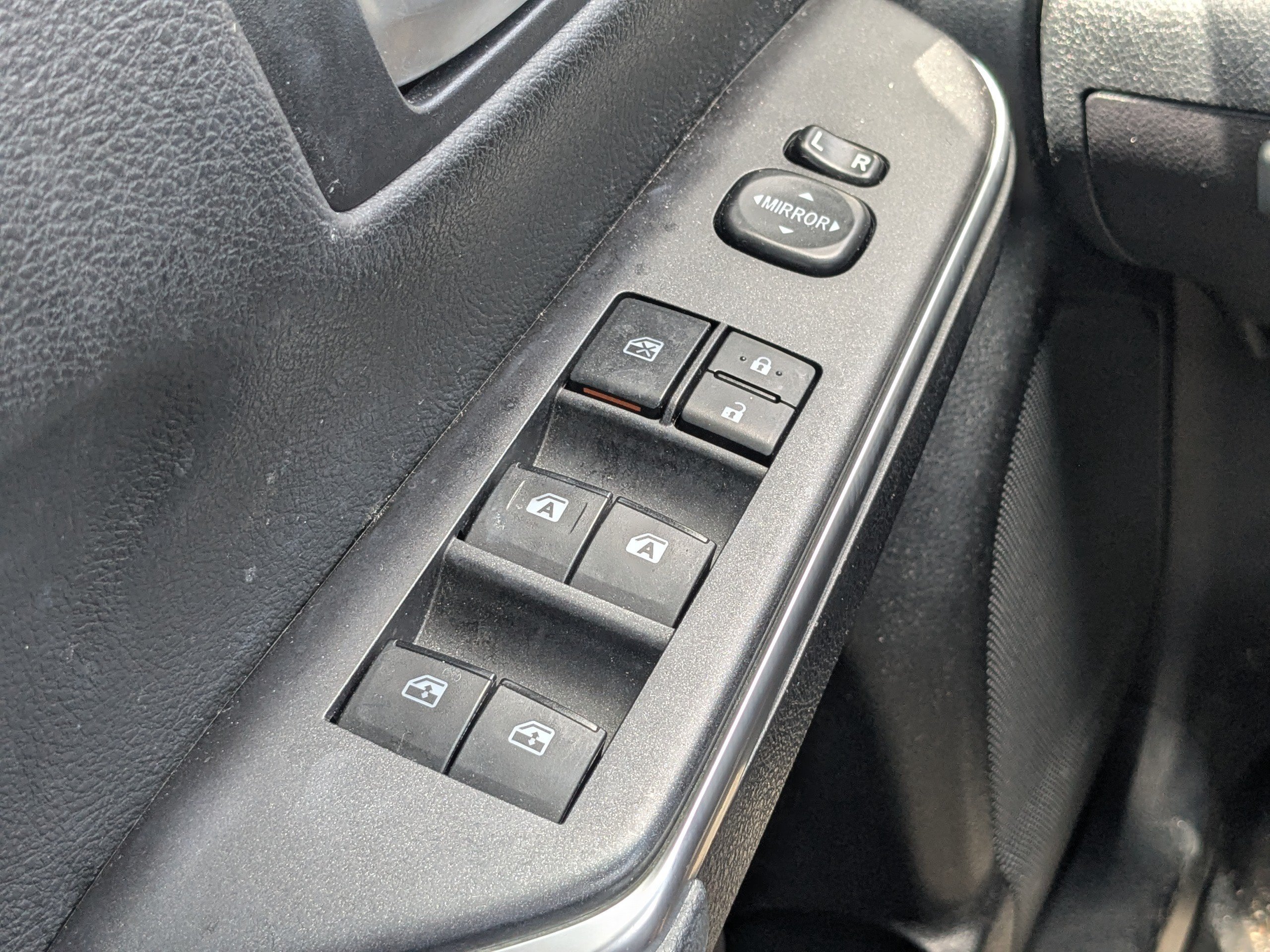 2015 Toyota Camry LE - Photo 23