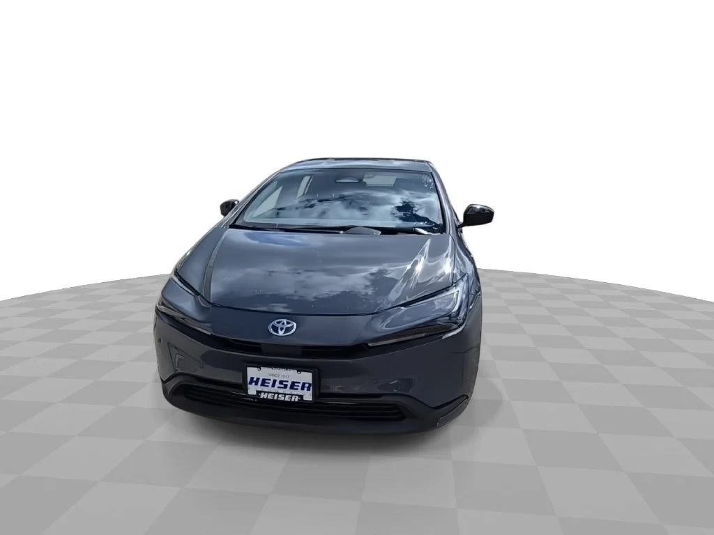 Used 2025 Gray Toyota LE image 3