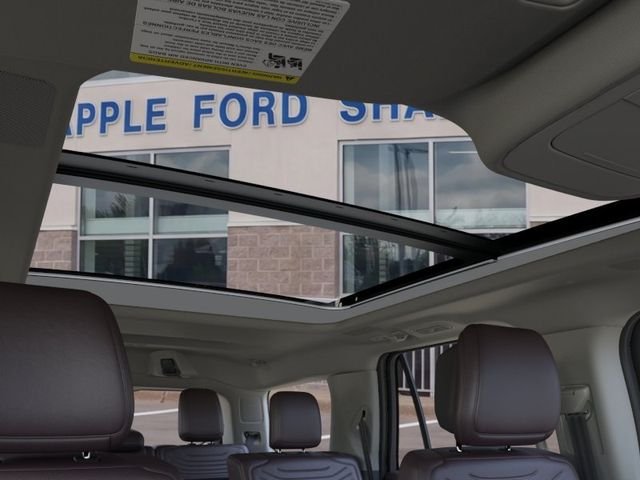 New 2026 White Ford Platinum image 22