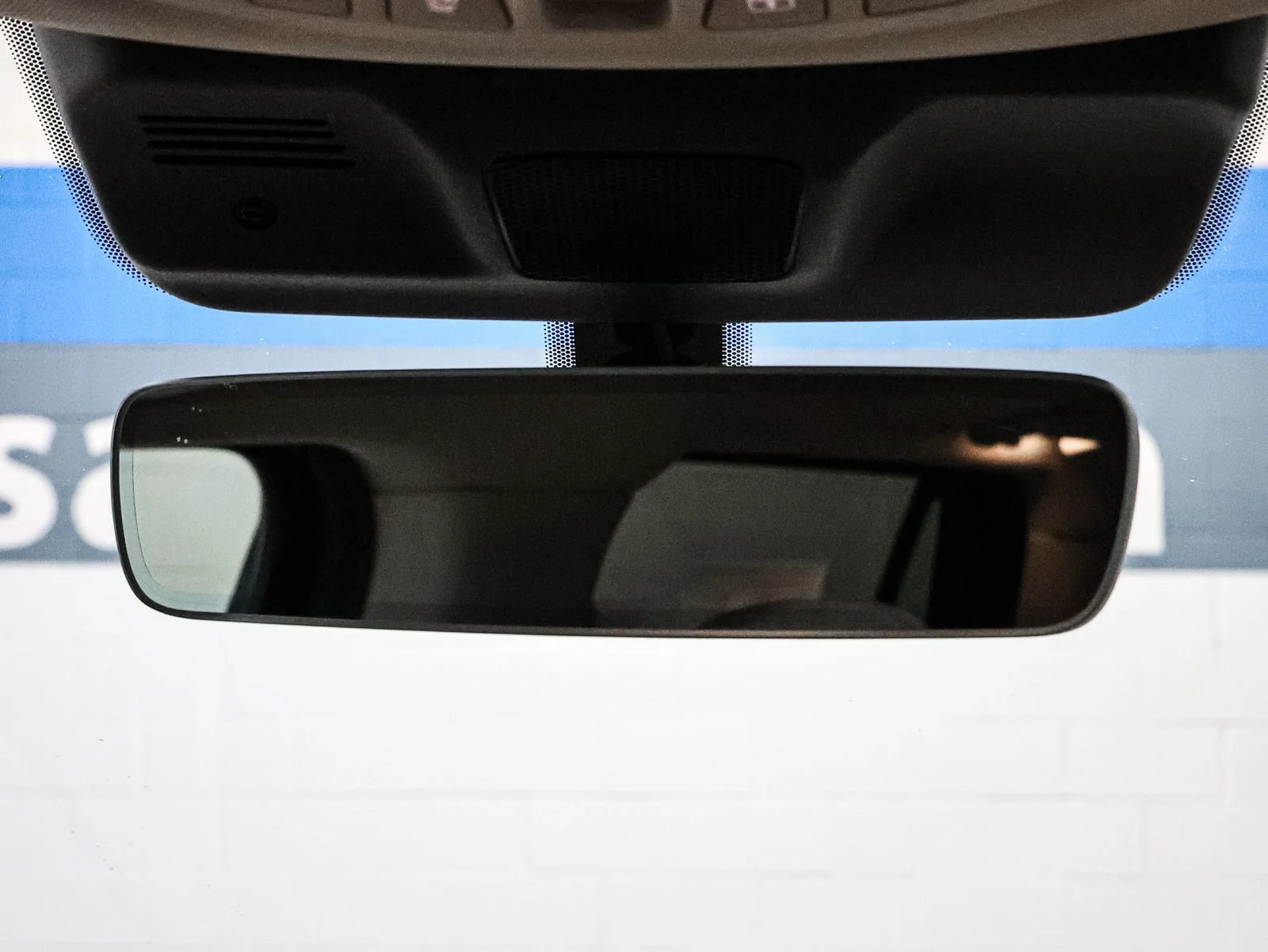 Used 2022 Black Lincoln Reserve image 32