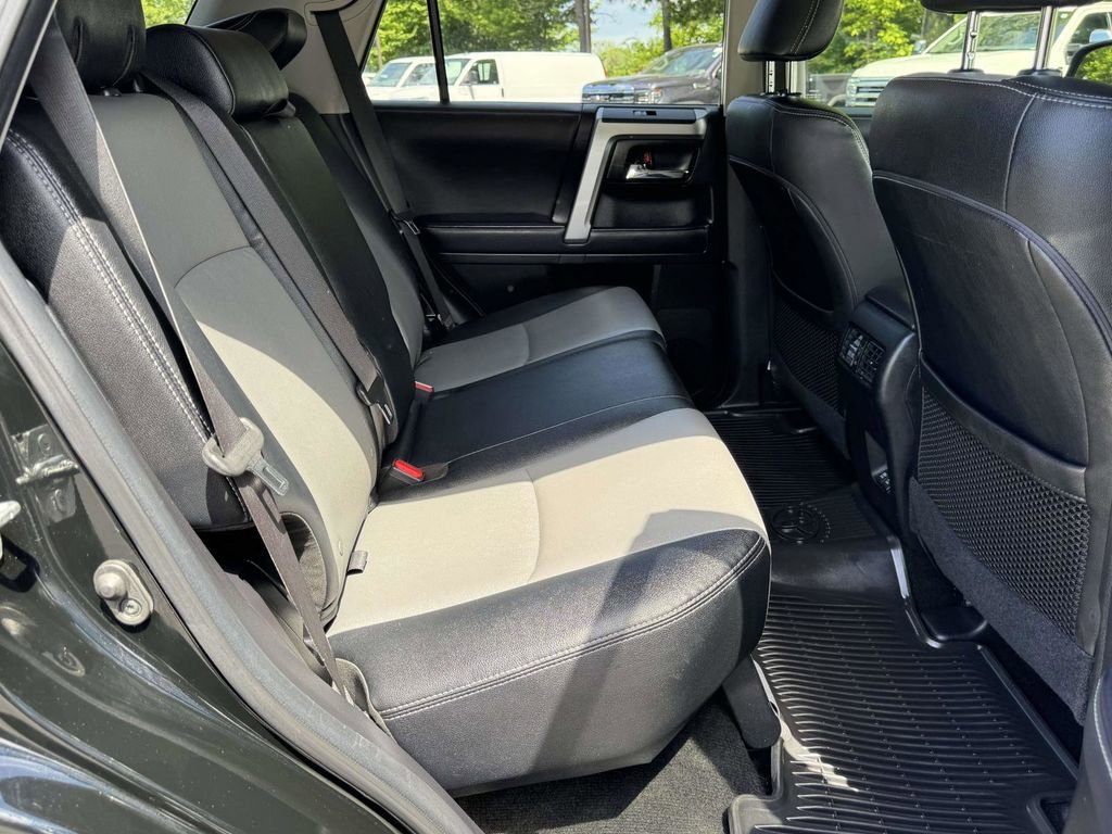 Used 2022 Midnight Black Metallic Toyota SR5 Premium image 15