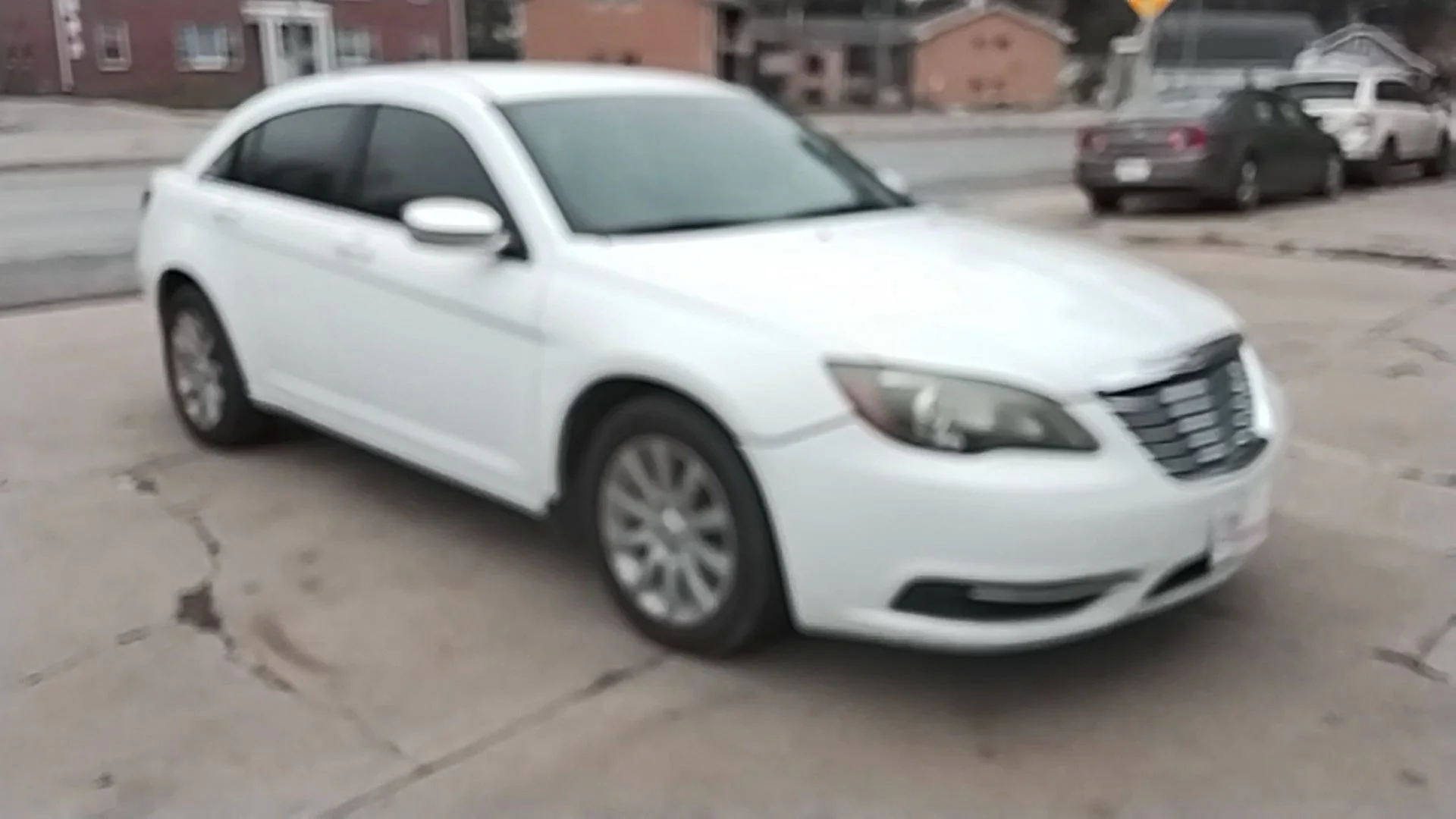 Used 2011 White Chrysler TOURING image 7