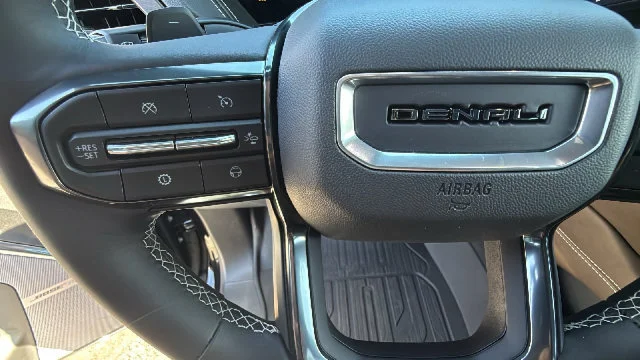 2027 GMC Yukon Denali Ultimate - Photo 19