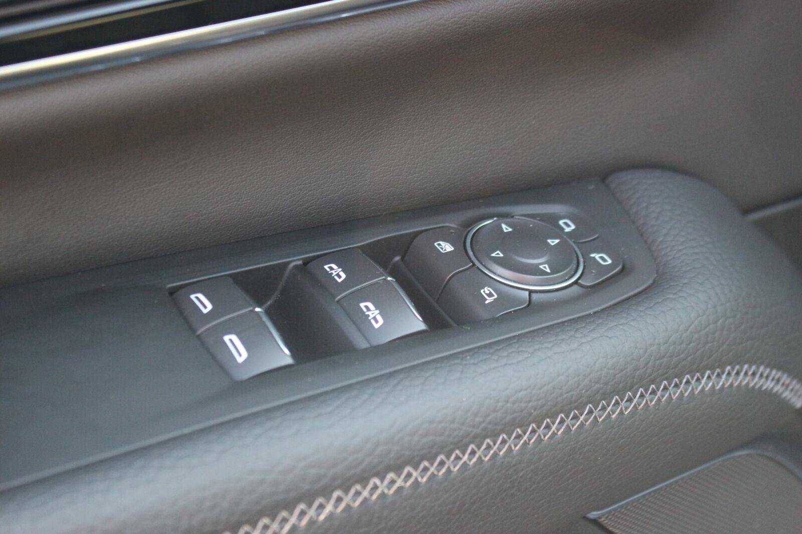 Used 2026 Onyx Black GMC Denali image 16