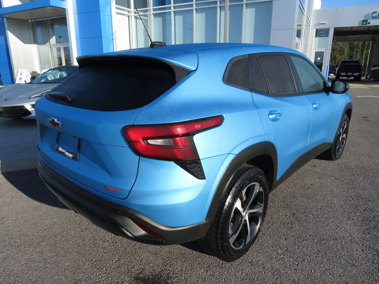 Used 2025 Marina Blue Metallic Chevrolet 1RS image 7