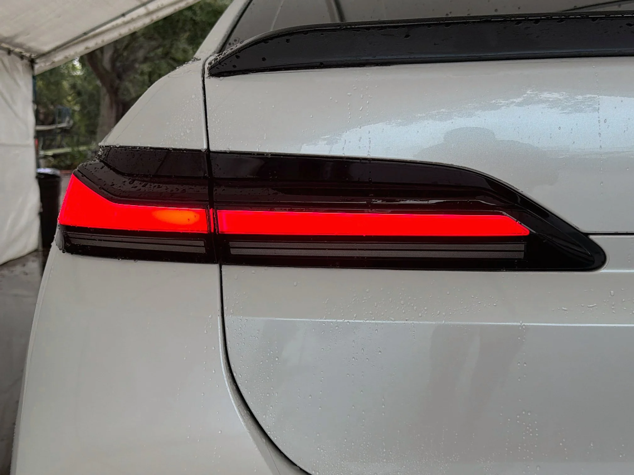 Used 2023 Mineral White Metallic BMW 740i image 10