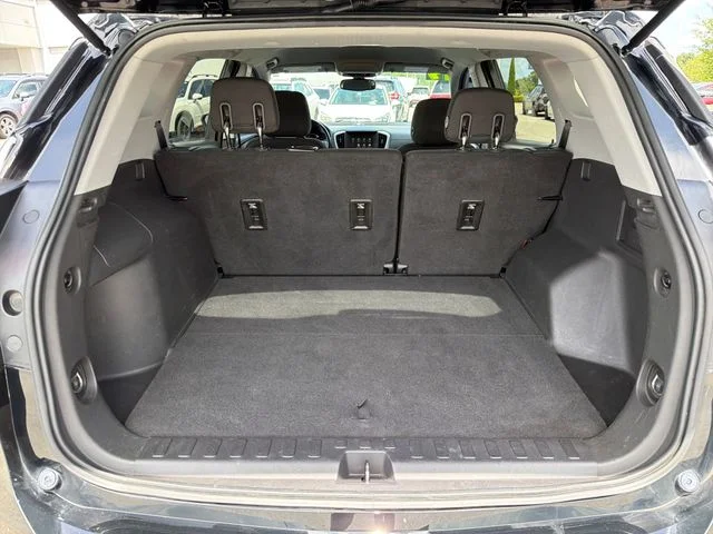 Used 2019 Black GMC SLE image 29