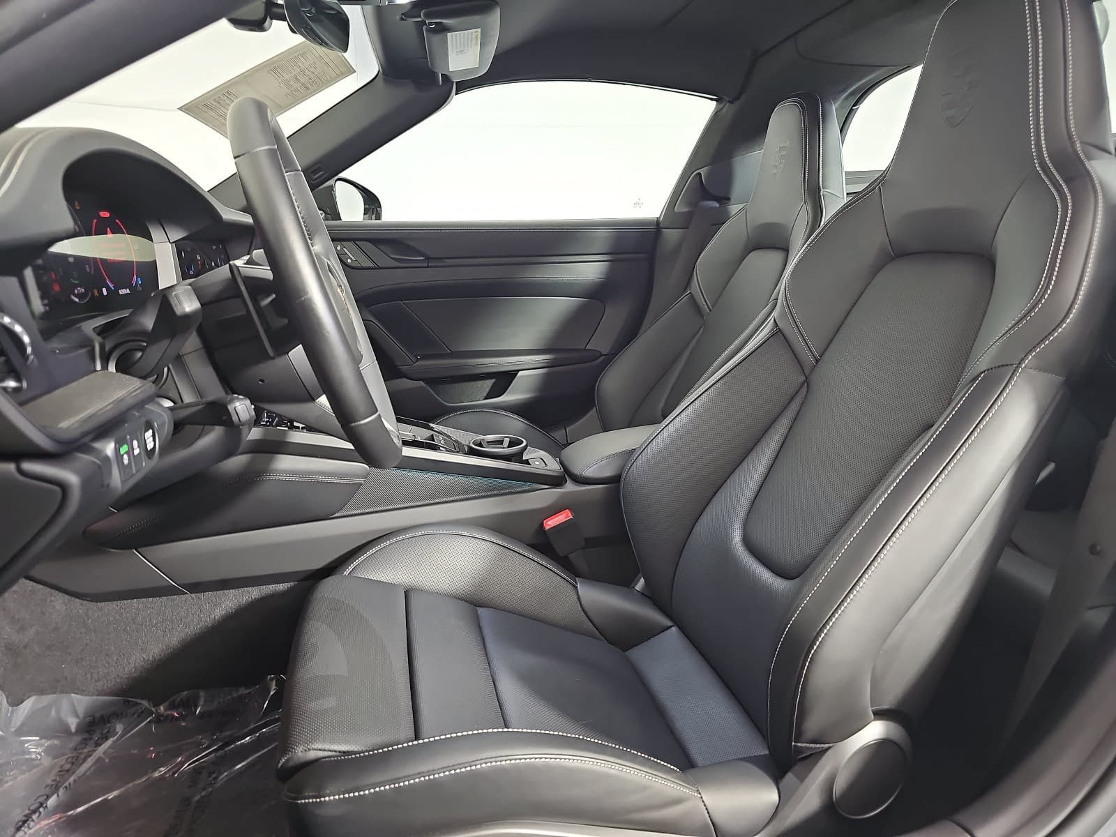 Used 2025  Porsche Targa 4 GTS image 11