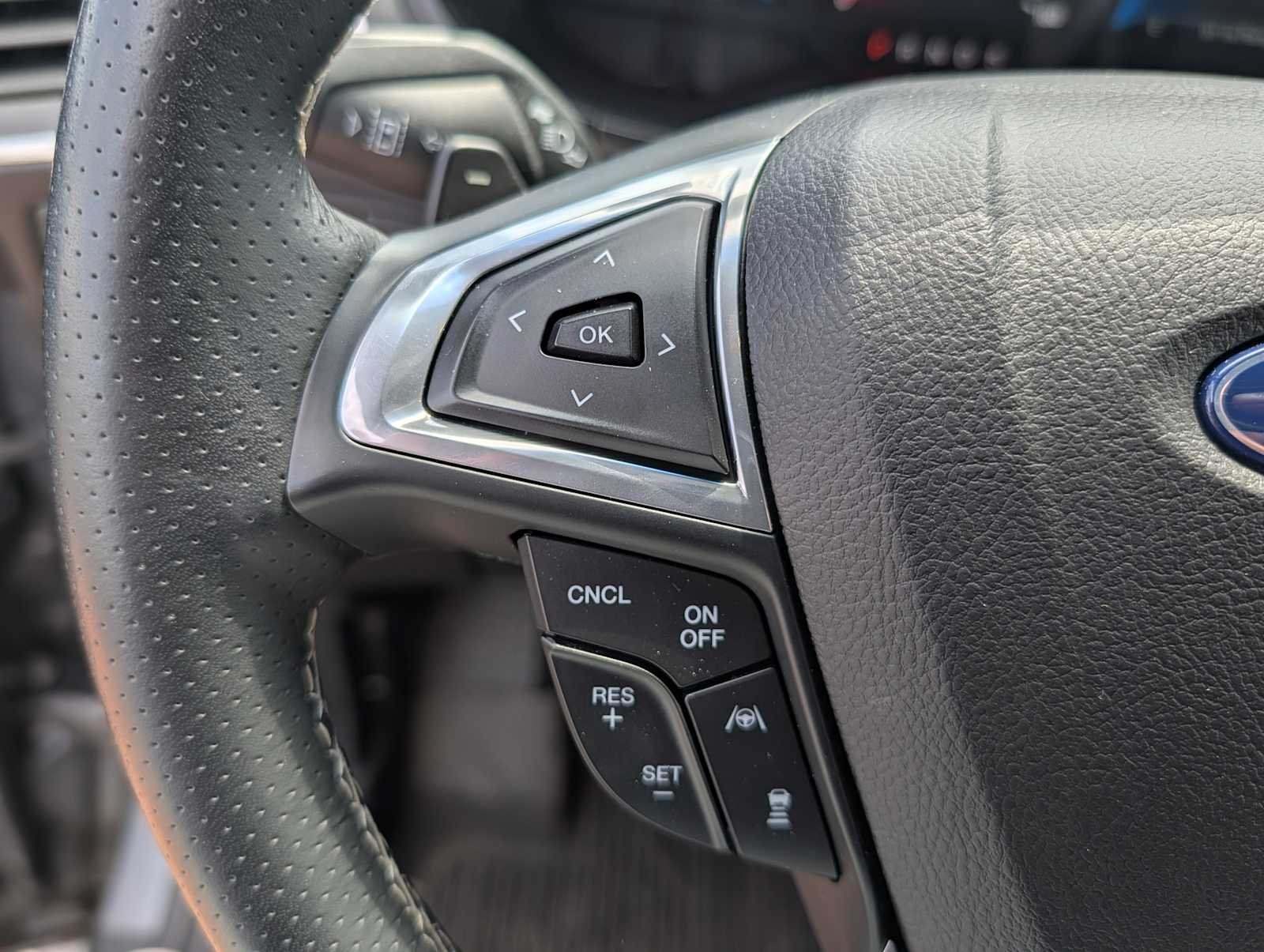 2022 Ford Edge ST - Photo 24