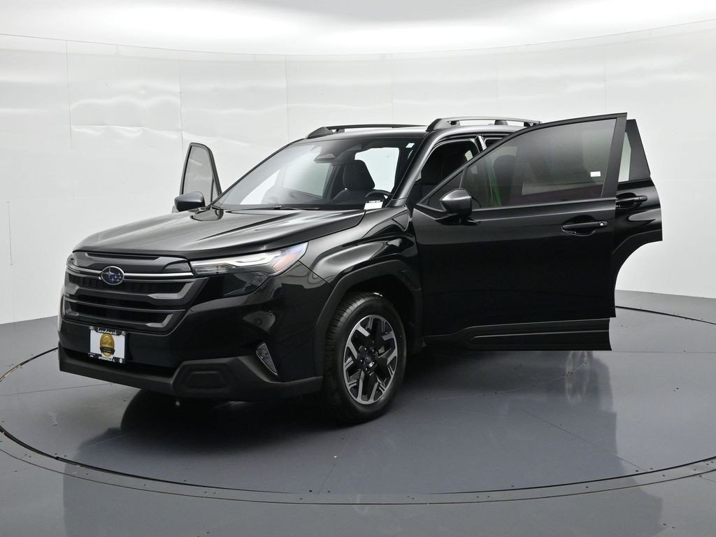 Used 2025 Crystal Black Silica Subaru Premium image 23