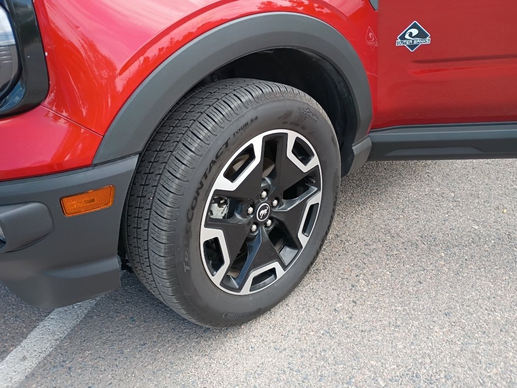 Used 2022 Hot Pepper Red Tinted Clearcoat Ford Outer Banks image 40