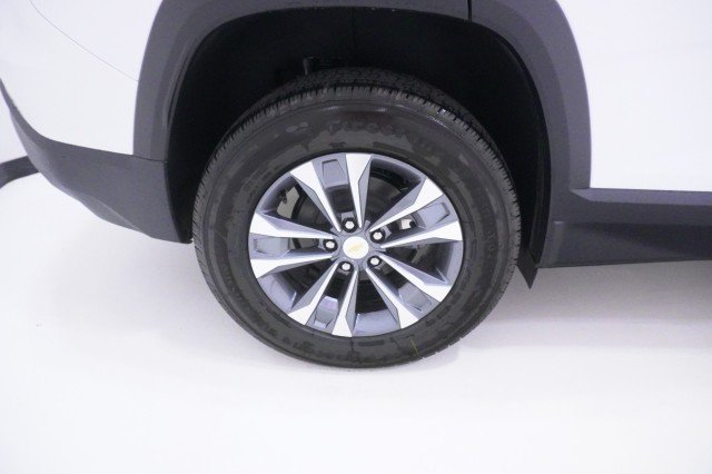 2027 Chevrolet Equinox LT - Photo 6