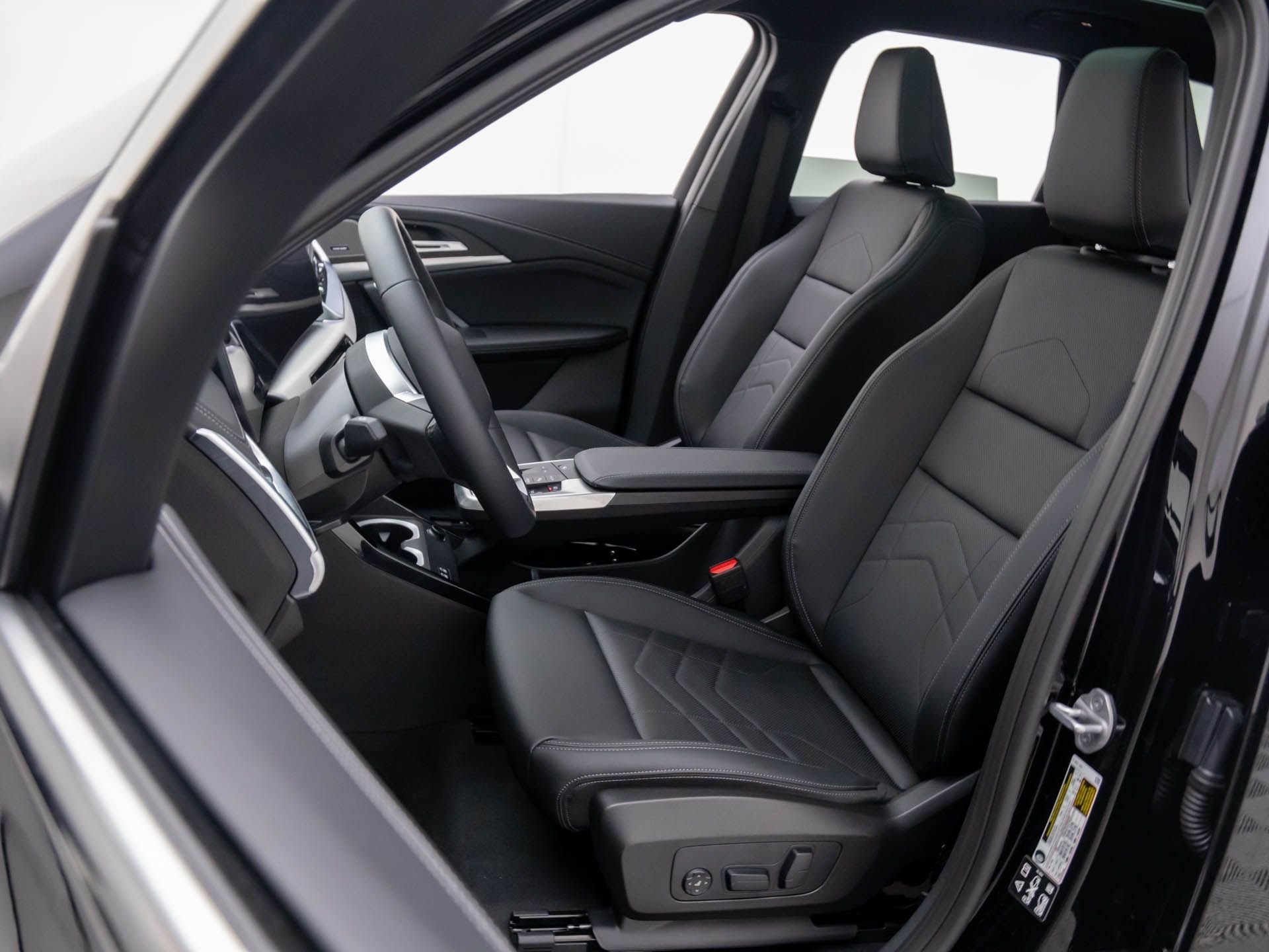 New 2026 Jet Black BMW xDrive28i image 16