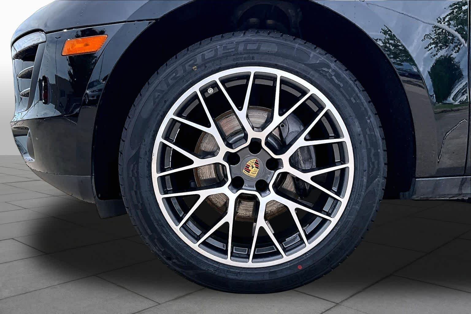 Used 2018 Black Porsche Sport Edition image 9