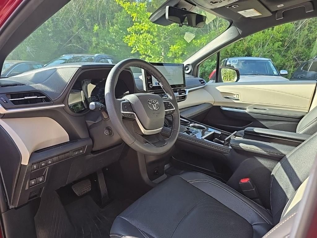 Used 2025 Red Toyota Limited image 5