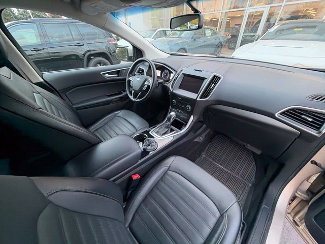 Certified Used 2018 Gold Ford SEL image 9