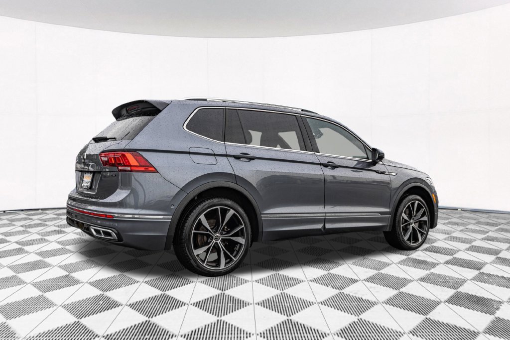Used 2024  Volkswagen 2.0T SEL R-Line image 9