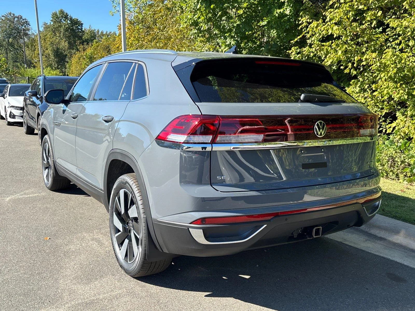 New 2026 Pure Gray Volkswagen 2.0T SE w/Technology image 3