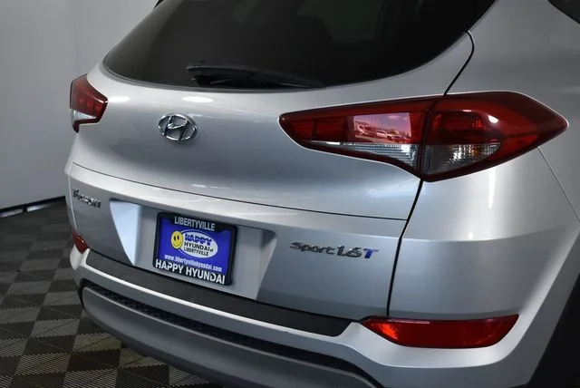 Used 2017 Silver Hyundai Sport image 9